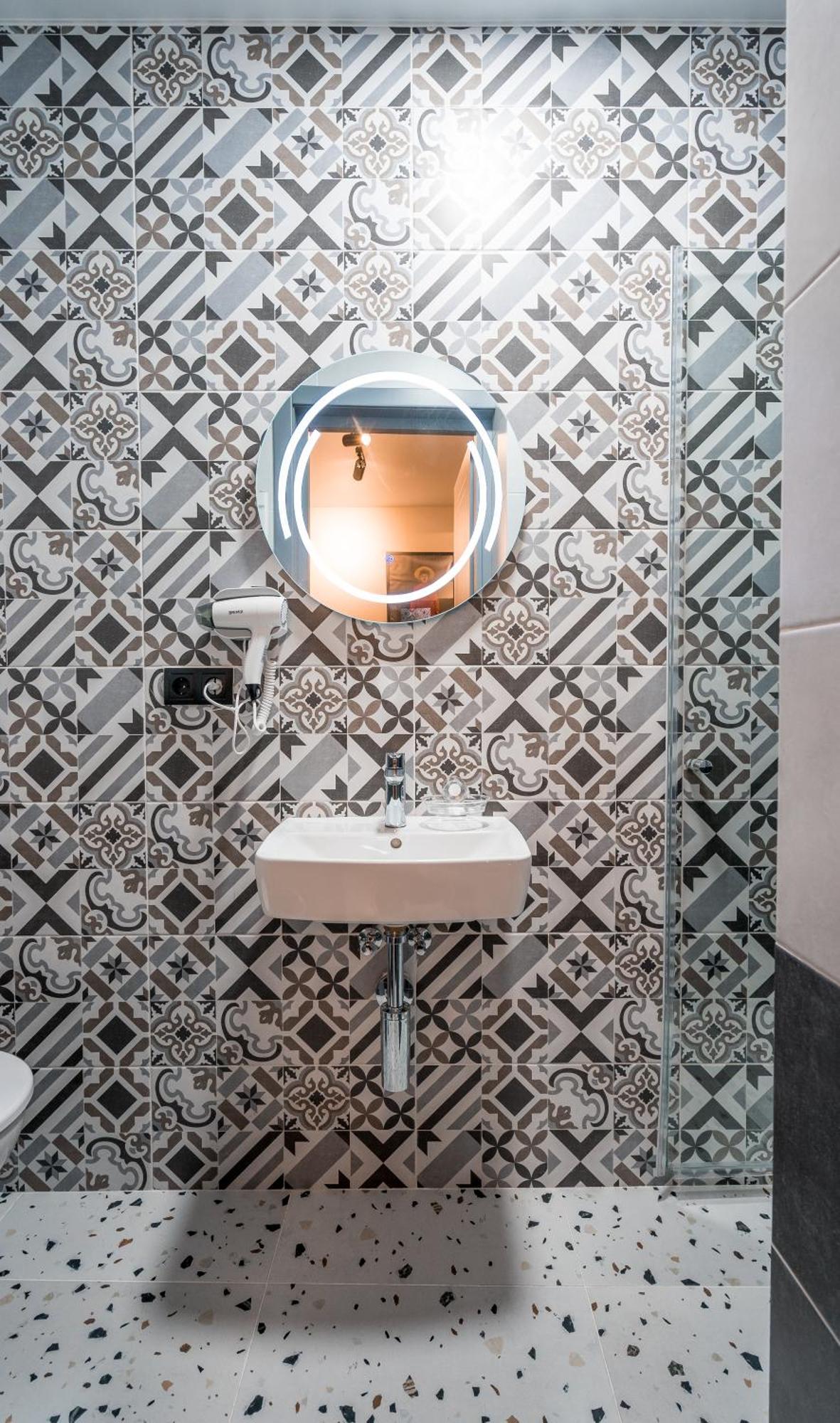 Aparthotel Luxury X By Umbrella Tbilisi Esterno foto