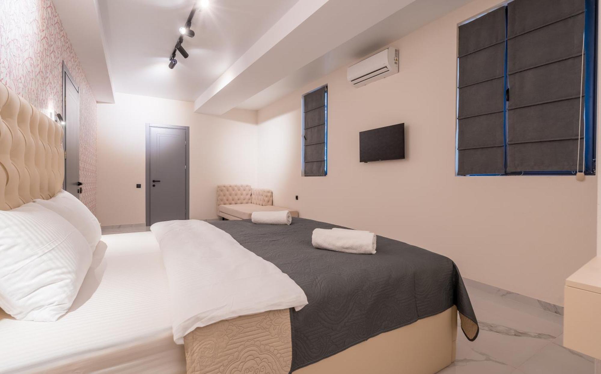 Aparthotel Luxury X By Umbrella Tbilisi Esterno foto